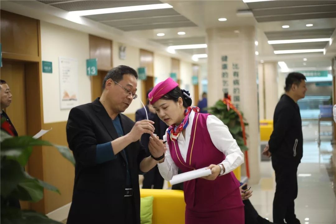 安徽24小时套医保卡(北京医保卡使用指南)